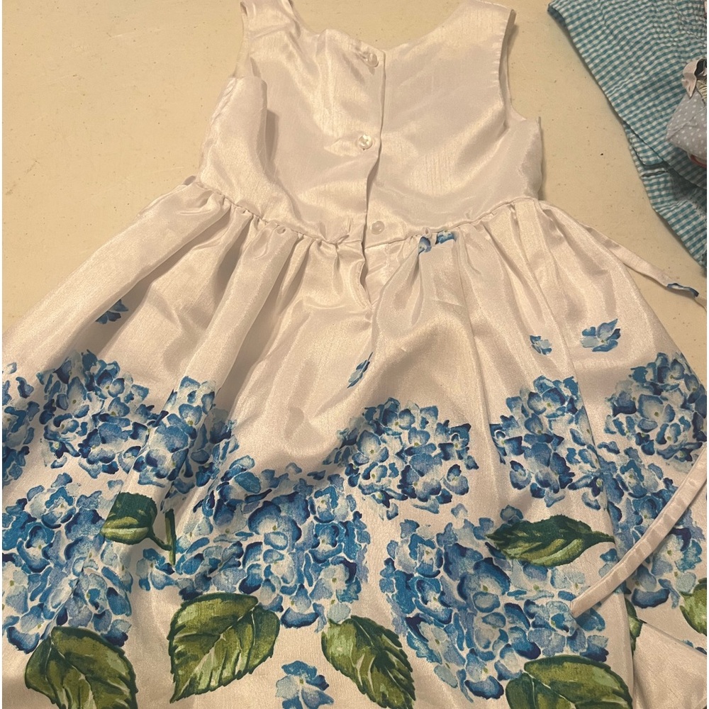 Girls size 6 dress